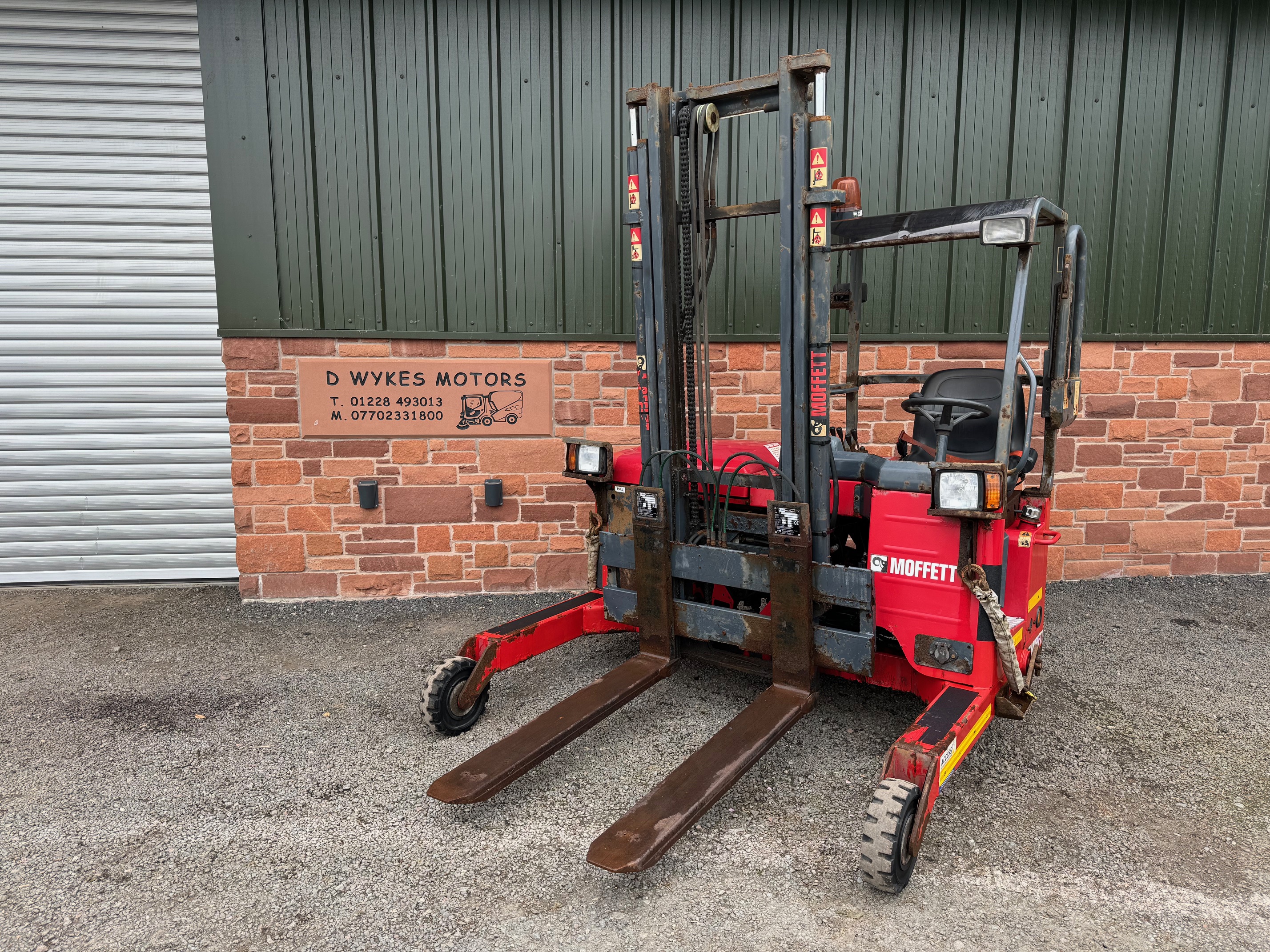 Moffett Mounty M4 Forklift Truck